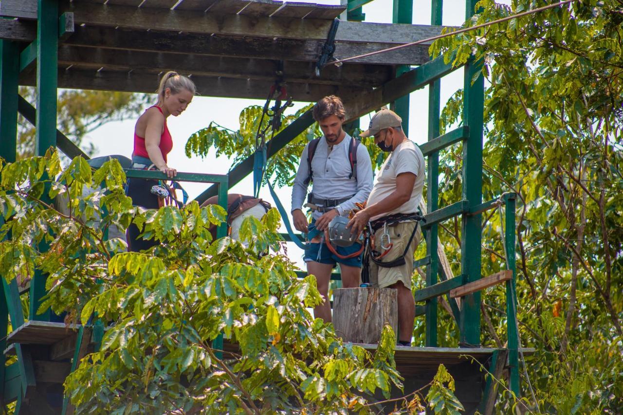 Tronco Tambopata Adventure Hotel Puerto Maldonado Eksteriør billede