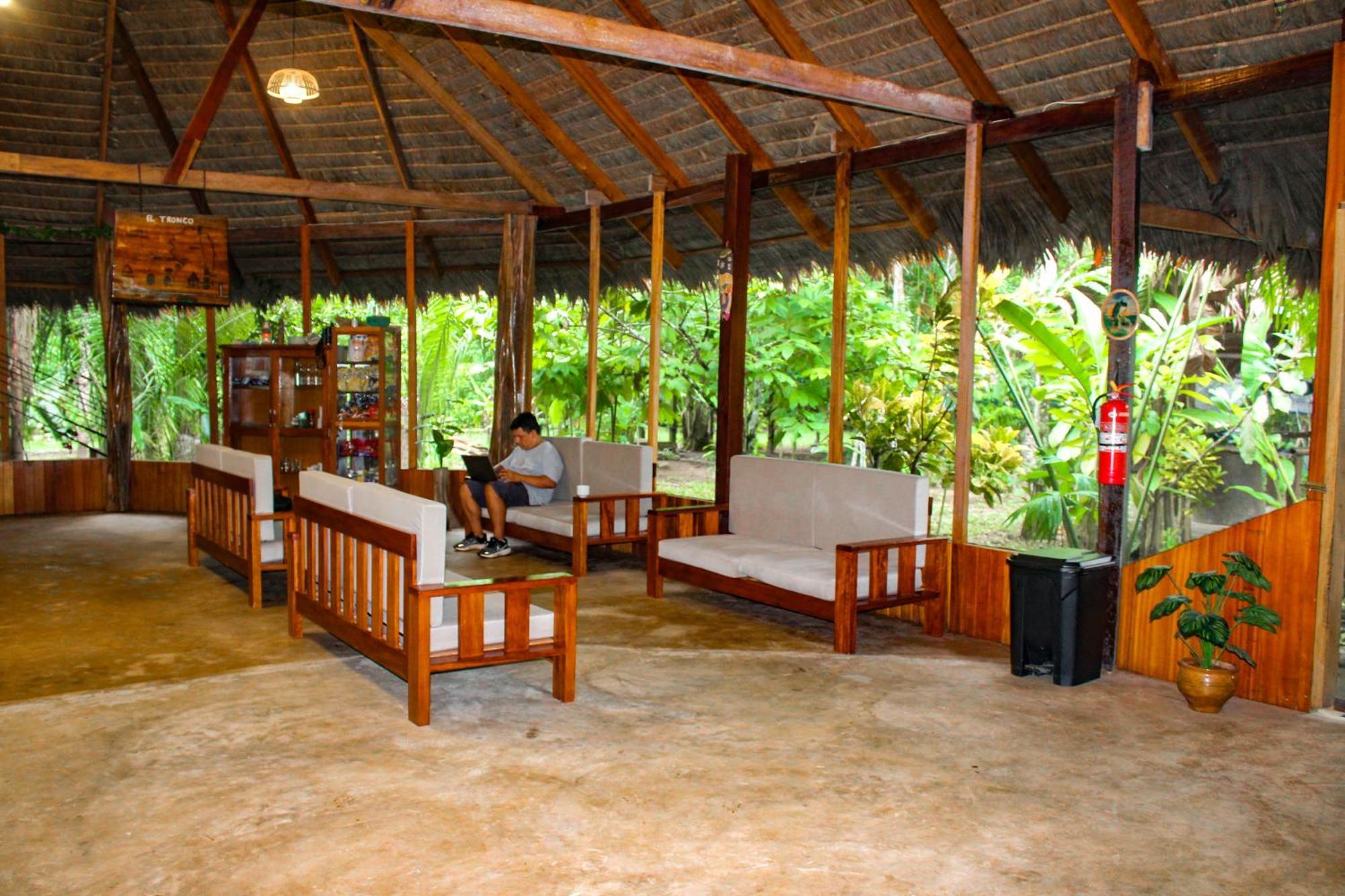 Tronco Tambopata Adventure Hotel Puerto Maldonado Eksteriør billede