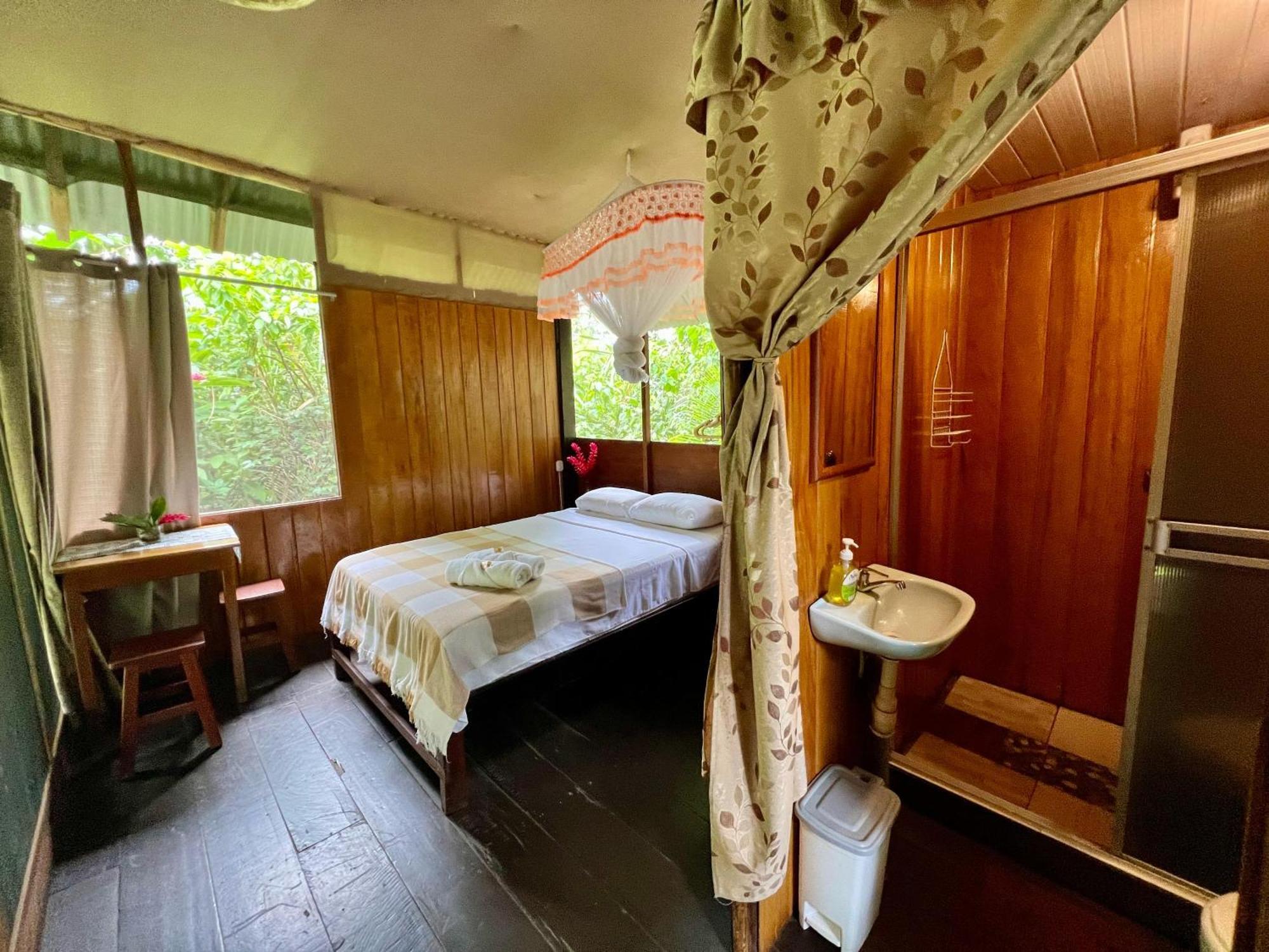 Tronco Tambopata Adventure Hotel Puerto Maldonado Eksteriør billede