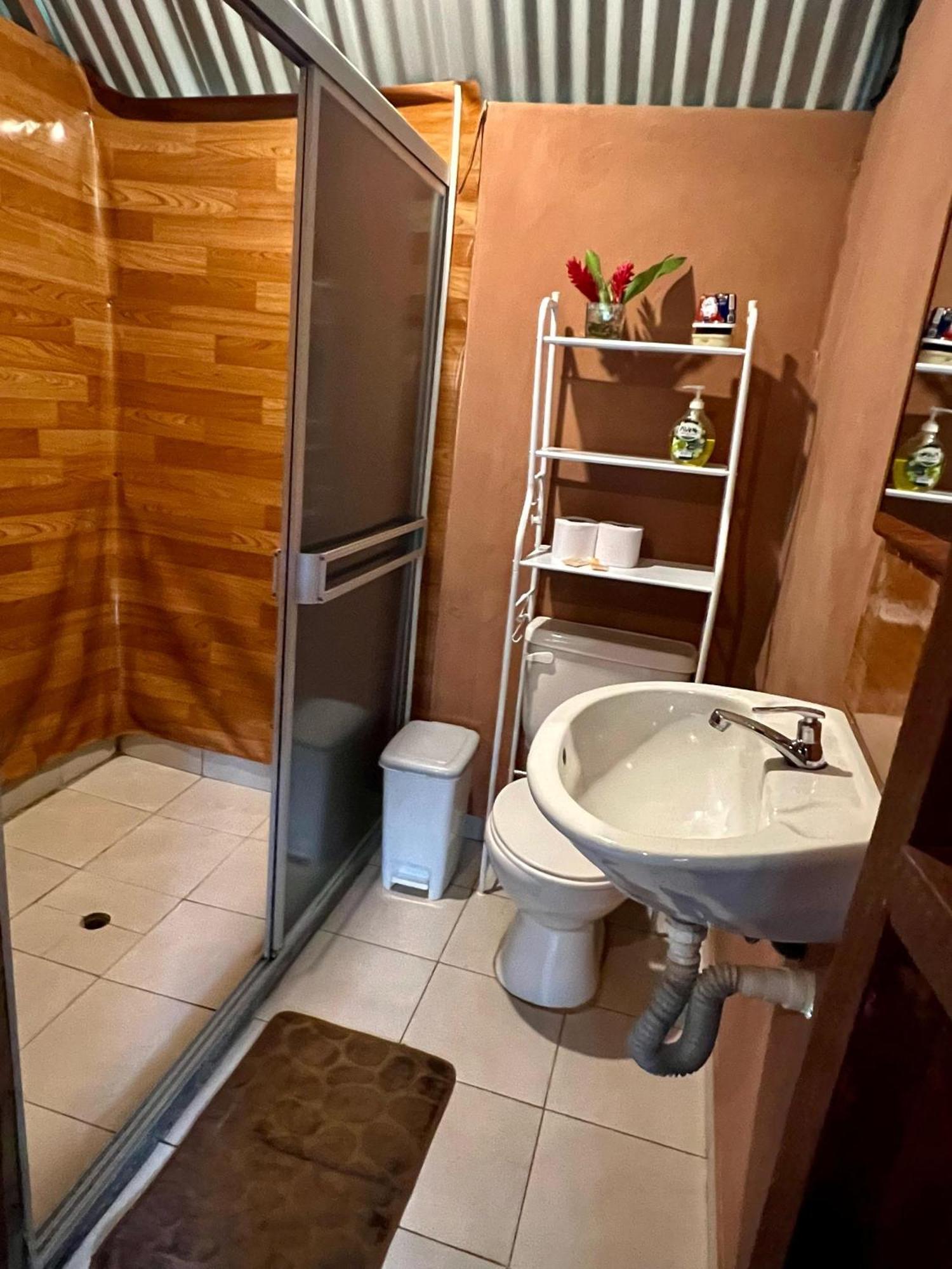 Tronco Tambopata Adventure Hotel Puerto Maldonado Eksteriør billede